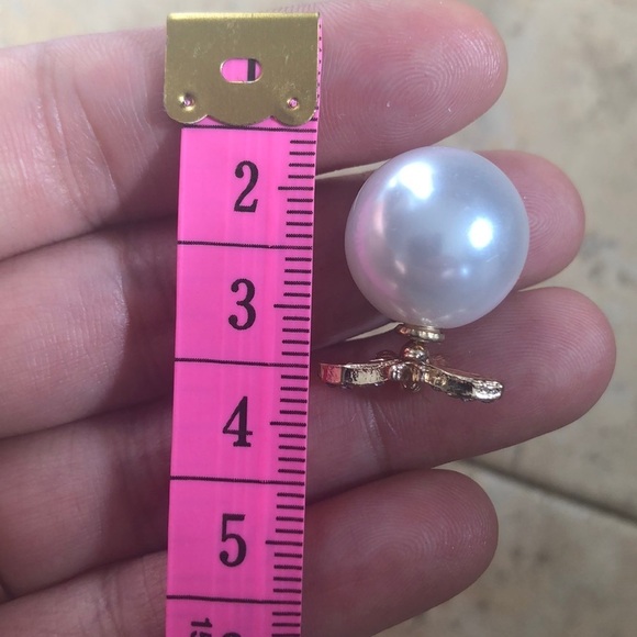 Bee Earrings - Picture 8 of 8